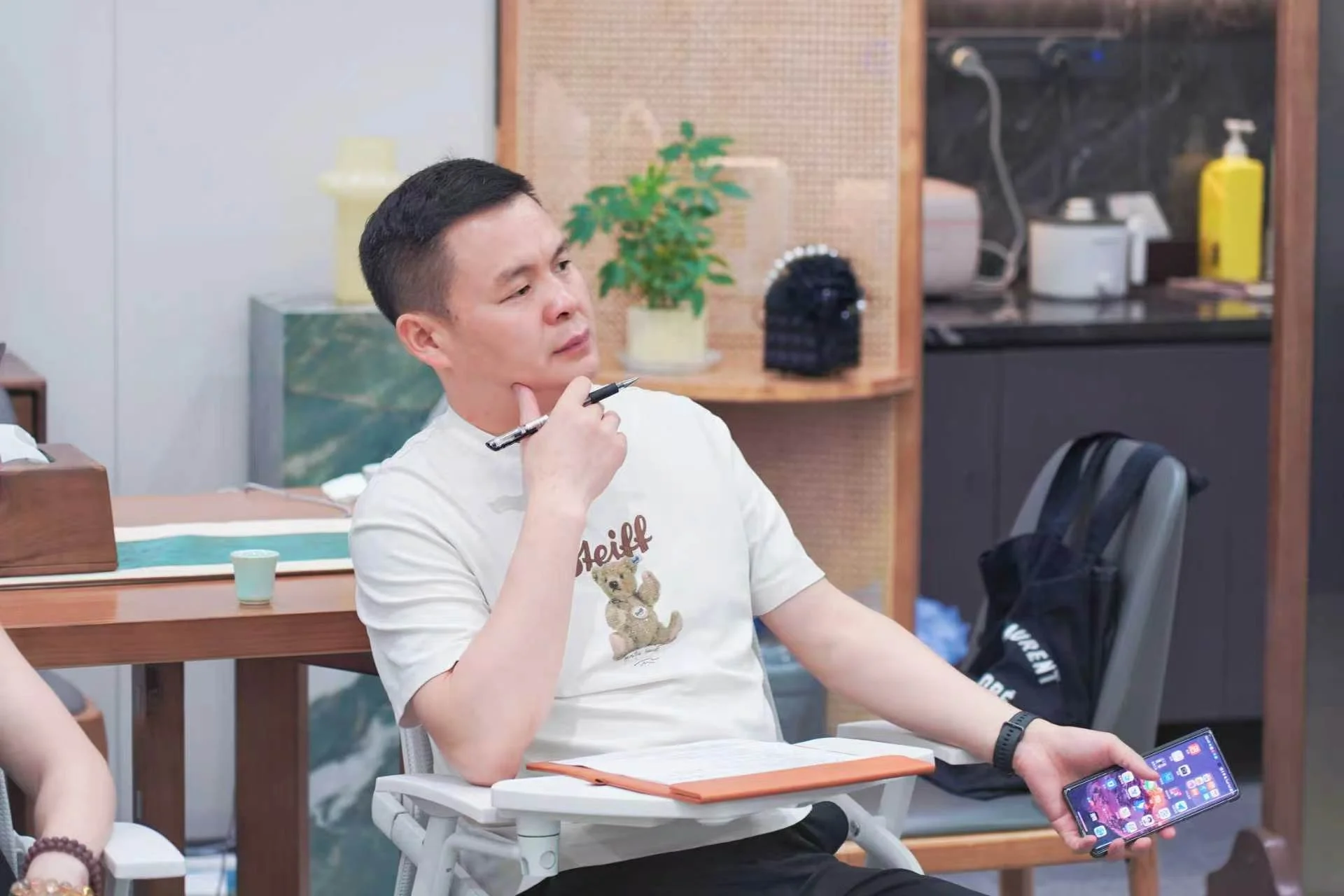Mr. Yi